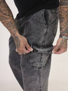 Calça Cargo Masculina Jeans, Modelagem Oversized Confortável Casual com 6 bolsos Estilo Skate - Preto Marmorizada - Visão 8