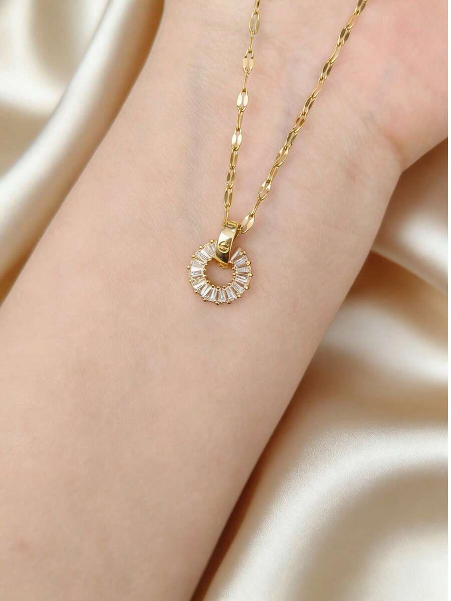 Non-Fading Gold Circular Pendant Necklace, Versatile Commuting Elegant Necklace - Multicolor - View 1