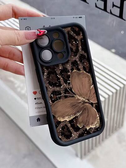 1pc Cheetah Print Shiny Gold Graphic 2D Pattern, Popular Creative Elegant European And American Minimalist Portrait Design, Suitable As Birthday/Holiday Gift For Elders, Friends, Family, Couples, Oneself, Matte Black Soft Case Compatible With IPhone 17/16/15/14/13/12/11/Pro/ProMax/X/XR/XS/XSMAX/7/8/PLUS And Models