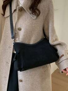 Large-Capacity Diagonal Crossbody Bag With Versatile Style, 2026 New Model, Suitable For Daily Commuting, Women's Retro Style, High-End And Luxurious Bag With Great Sophistication - Black - View 5