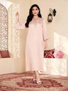 2026 New Style Ramadan Traditional Arabic Women's Elegant Embroidered Dress, JALABIA With Lace Cuffs, V-Neck, Luxurious Graceful Dignified Embroidery Design Kaftan Robe - Dusty Pink - View 7
