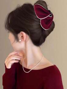 [Elegant | Soft Fur] Elegant Soft Fur Hairpin | French Style 1pc - Velvet Butterfly & Shark Gripper,Black Plush Gripper, Butterfly Shaped Fashionable Velvet White Edged Gripper,Suitable For Parties, Birthday Parties, Gifting To Friends And Family, Valentine's Day Gifts, Birthday Gifts, New Year Gifts - Multicolor - View 2