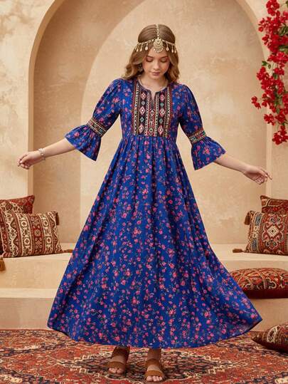 适合年龄稍大的少女的七分袖碎花长款休闲连衣裙