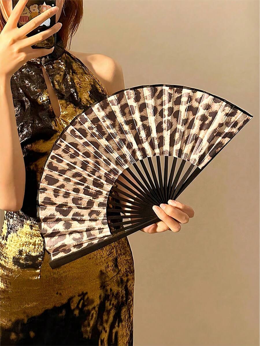 Elegant Leopard Print Folding Fan With Black Frame, Suitable For Party, Beach, Dance, Outdoor, Wedding, Daily Use, Lightweight And Portable For Women, Ideal Birthday Gift And Home Decor, Commencement, Congrats Grad, Portable Tools, Summer Essentials, Summer Portable