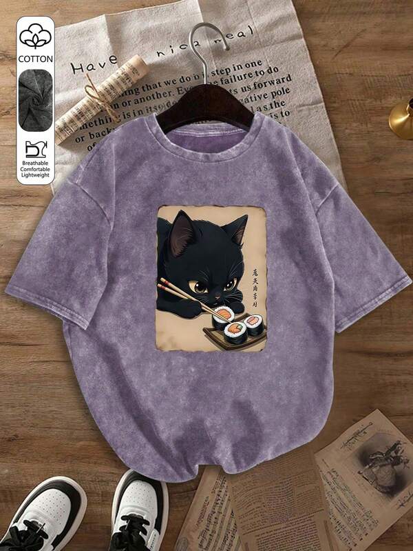 Retro Japanese Style Black Cat Eating Sushi Print Short Sleeve T-Shirt, Unique Niche Design Top, Vintage Tee, Round Neck Tee, Essential For Spring/Summer, Lining For Autumn/Winter, Women's Top, Comfortable Fit, Autumn/Winter Clothing, Everyday Wear Casual