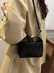 2026 Nuevo bolso cruzado de lujo de alta gama, elegante y sencillo, de estilo moderno y multiusos para uso diario de las mujeres - Negro - Ver 5