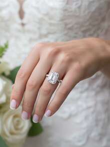 女士结婚戒指，2.6克S925纯银，镶嵌2克拉莫桑石，奢华波西米亚宫廷风格，适合订婚/结婚/周年纪念/情人节等场合，附赠莫桑石证书和精美礼盒 - 銀色 - 查看 6