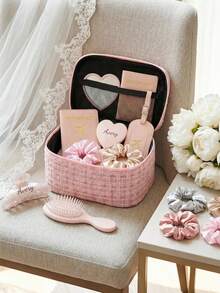 Bộ 5 món túi trang điểm cá nhân hóa cho phù dâu, bộ túi trang điểm tùy chỉnh, bộ quà tặng cá nhân hóa, bao gồm 1 túi trang điểm, 1 gương, 1 lược, 1 ví đựng hộ chiếu và 2 dây buộc tóc, túi trang điểm tùy chỉnh, quà cưới cá nhân hóa cho phù dâu, túi đựng đồ vệ sinh cá nhân tùy chỉnh, quà cầu hôn phù dâu, quà tặng ngày Valentine, quà tặng ngày Quốc tế Phụ nữ, quà tặng ngày của Mẹ. - Nhiều màu - Xem 2