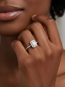 女士结婚戒指，2.6克S925纯银，镶嵌2克拉莫桑石，奢华波西米亚宫廷风格，适合订婚/结婚/周年纪念/情人节等场合，附赠莫桑石证书和精美礼盒 - 銀色 - 查看 4