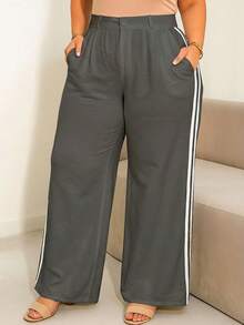 MODA MO, REF: MK002-MK003 (PLUS SIZE), Wide-Leg Pants, Side Stripes, High Waist, Tanning Fabric, Elegant, Wide Leg, Side Pockets, Vibrant Colors, Sophisticated, Modern, Formal, Spring, New Collection, Current Look, High Quality. - Grey - View 1