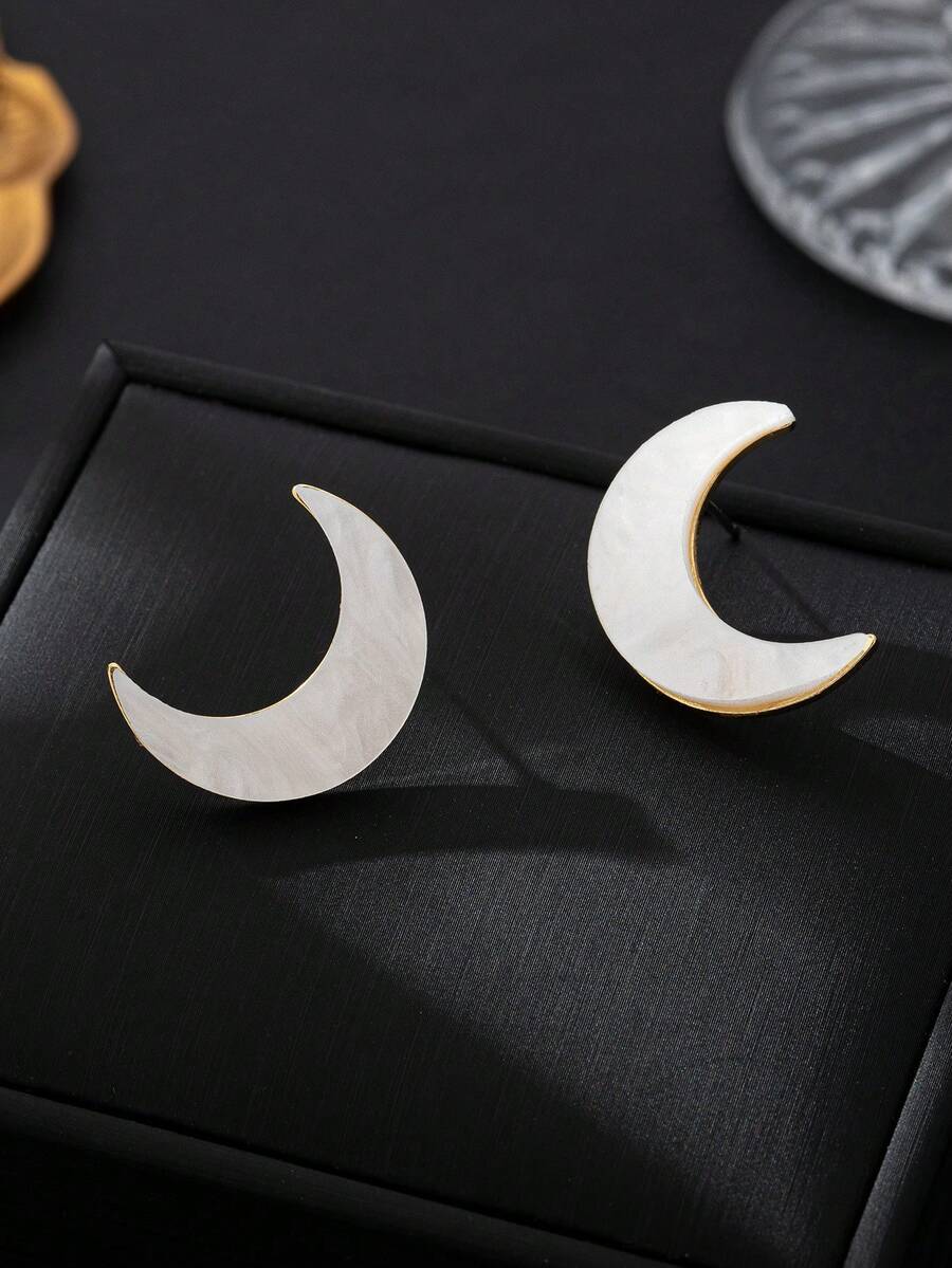 一对优雅的新月形耳环，简约设计，适合日常佩戴和通勤。 - 白色 - 查看 1