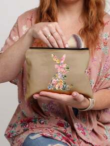 [Bolsa de almacenamiento con temática de Pascua] Bolsa de maquillaje con un lindo patrón de conejo impreso, bolsa de almacenamiento de gran capacidad, bolsa de maquillaje de uso diario, bolsa de almacenamiento multifuncional, bolsa de viaje ligera, regalo exquisito, recuerdo de viaje para amigos, bolsa de almacenamiento de viaje esencial, adecuada para ir y volver del trabajo, regreso a la escuela, regalos del Día de San Valentín, conejito de Pascua floral, regalo del Día de la Independencia - Multicolor - Ver 18