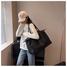 Túi tote nylon - Túi du lịch màu hồng dung tích lớn với viền da, túi xách qua đêm gấp gọn dành cho nữ. - Nhiều màu - Xem 9