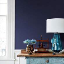 1卷海军蓝纯色自粘墙纸，哑光，防水，适用于客厅、厨房、卧室、宿舍、家具翻新，尺寸为15.7英寸 x 39.3英寸/118.1英寸/196.8英寸 - A - 查看 6