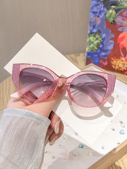 1 Pc Girls 4-8Y Glitter Polycarbonate Frame Cat Eye Fashion Glasses, Cute Sweet Style Eyewear For Summer Beach, Party & Daily Wear With Glasses Box