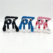 1个可爱的67号主题伙伴机器人摆件，眼睛表情丰富，采用耐用塑料材质，室内/室外皆可摆放，适用于家居、办公室或收藏展示，趣味设计，细节雕刻精美。 - 彩色 - 查看 15