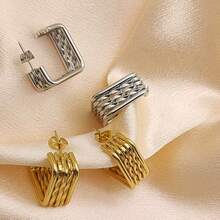 High-Quality Stainless Steel Women Hoop Earrings,Hypoallergenic 316L Ear Post,Anti-Fading Vacuum 18K Gold Plated Anti-Wear, Charming Fashionable Designer Unique Shapes Unisex Jewelry Earrings For Daily Wear Festival Vacation Parties - Gold - View 3