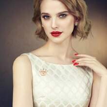 Crown Brooch Pin With Rhinestone Tiara Design Mini Sparkly Gold Crown Lapel Pin For Women Men And Girls Elegant Accessory For Jackets Party Dresses Pageants Weddings And Birthdays 1.10X0.78X0.47 Inch - như hình - Xem 7