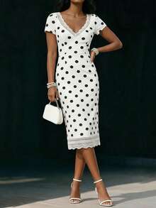 Đầm midi ôm dáng thanh lịch với họa tiết chấm bi và ren phối hợp. - trắng - Xem 3