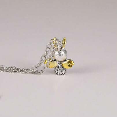 1件复古做旧皇冠吊坠项链，天使祈祷吊坠项链，女士毛衣链