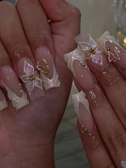 24pcs French White Press On Nails 3d Three-Dimensional Decoration Floral False Nails Bling Butterfly Nails Art Medium Square Shape Fake Nails Press On Nails Manicure Set Includes 1sheet Adhesive Tabs & 1pc Mini File Perfect For Everyday Wvear