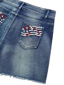 Plus-Size Women's High-Waisted Denim Shorts, Featuring Fashionable Back Pocket Embroidery With Frayed Edges, Suitable For Campus, Daily Wear, And Washable Stretchy Plus-Size Women's Skinny Jeans. - 中等水洗藍 - 查看 3