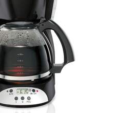 Cafetera programable Hamilton Beach de 12 tazas, jarra de vidrio,  modelo 49465R, color negro, Café listo al despertar - programa fácilmente con hasta 24 horas de anticipación Apagado automático 2 horas - Tipo de Enchufe A USA (110-127V) - Ver 3