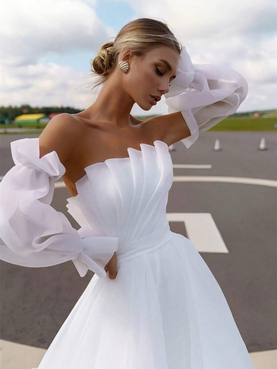 Elegant Sexy Off Shoulder Puff Sleeves Pleat A Line Tulle Formal Wedding Dress,Registry Office Dresses Bridal Gown,Evening Party Dress Birthday Party Dress Country Wedding,Romantic Church Ceremony Wedding Dress,Suitable For Wedding,Dating,Party,Singles' Party,Vacation,Formal Occasions,Dinner Dress,Prom Dress,Homecoming Dess,Cocktail Party,Wedding Guest Dress,Graduation - 白色 - 查看 1
