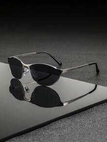 一副男士金属椭圆形时尚眼镜，独特前卫大胆的美式街头风格，时尚眼镜，适合派对、活动、街头摄影 - 彩色 - 查看 16