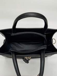 Fashionable And Exquisite Rectangular Bag, 2026 New Model, Women's Style, High-End And Stylish, Versatile And Classic, Retro Style Crossbody Bag - Black - View 4