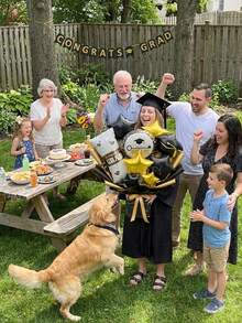 9pcs/Set 2026 Graduation Party Bouquet Decor Balloons, Including Diploma Shaped Foil Balloon, 18" Round Graduation Congrats Balloon, 18" & 10" Black/Gold Star Shaped Balloons, Suitable For Graduation Ceremony, 2026grad, Classof2026, Decorative Props - View 3