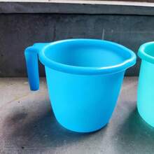 ATCUSA Plastic Mugs For Bathroom Bath Accessory X 1 Mug Bathing Mugs Dabba Camping Mug, Certified Bathing Water Mug - 15 Litre Capacity - Assorted Colors - 白色 - 查看 1