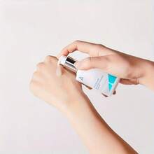 舒缓精华 | 由芙蓉花提取物 + CICA-7 + 烟酰胺 + 泛醇复合物组成，具有双重修护和舒缓功效 - Nicotinamide - 查看 10