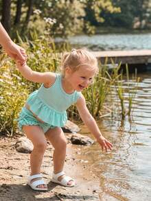 Toddler Baby Girls Summer Outfit Fashionable Cute Striped Ruffle Hem Tank Tops With Shorts 2Pcs Set - Green - View 2