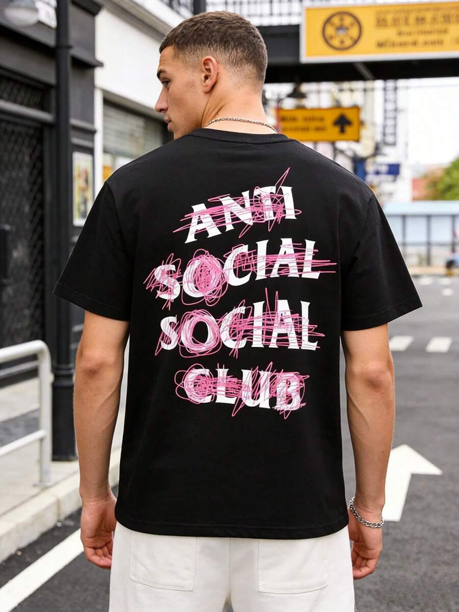This Pure Cotton, Double-Sided Printed T-Shirt Features An Anti Social Club Design. It's Suitable For Everyday Wear And Casual Summer Occasions, Offering Slight Stretch, Breathability, And Comfort. Perfect For Outdoor Activities, Vacations, And Travel, It Also Makes An Ideal Gift For Any Occasion. - màu đen - Xem 1