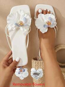 白色加白藍色花