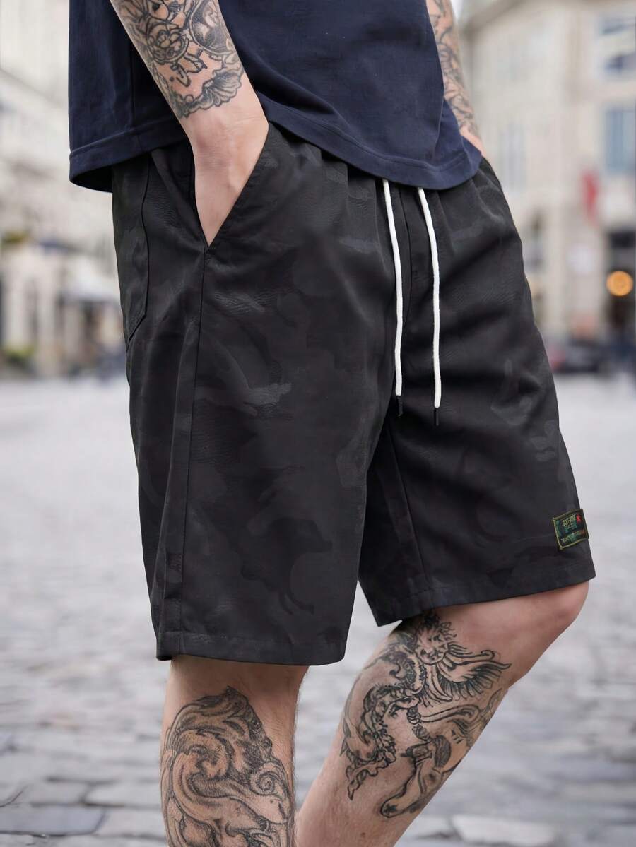 1pc Camouflage Drawstring Waist Casual Shorts, Printed Label Patch, American Streetwear Style, Essential For Summer Daily Commute And Outdoor Leisure Wear - Black - View 1