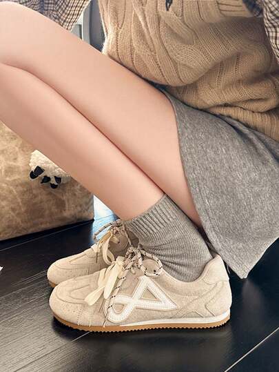 2026 New Soft Sole Comfortable Round Toe Casual Sneakers, Versatile Daily Wear