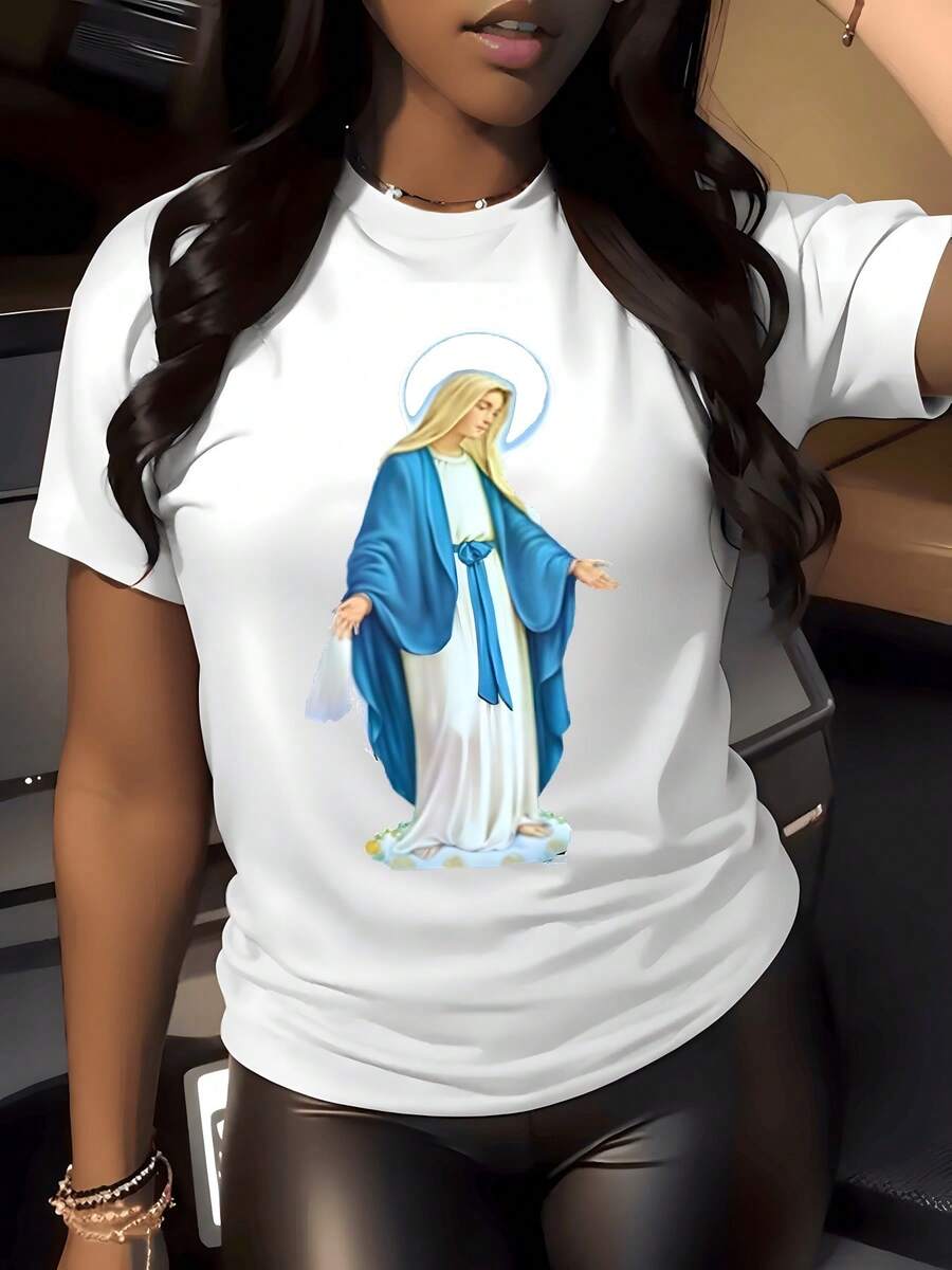 Figura sagrada de mujer con manto azul y luz celestial que simboliza pureza esperanza serenidad y guía espiritual para el alma camiseta de mujer blanca casual 220g cómoda moderna para diario - Blanco - Ver 1