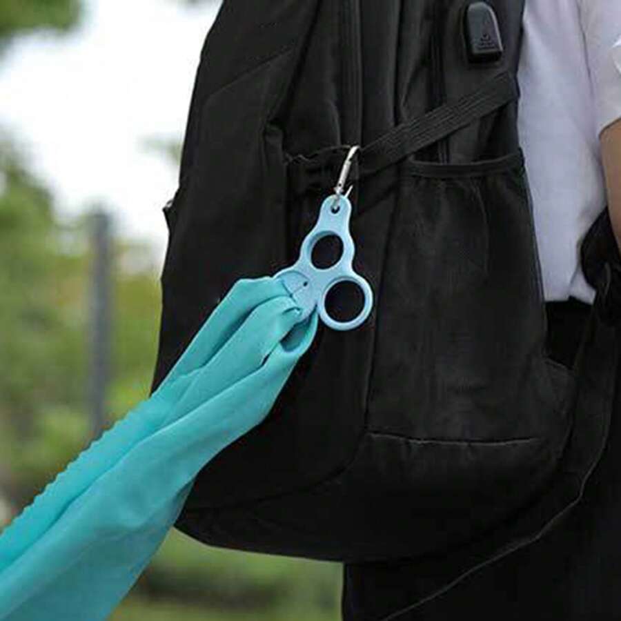 Portable Silicone Water Bottle Buckle 3 In 1 Clip With Towels Hanger For Backpack Belt Hiking Camping Traveling - Blue - View 1