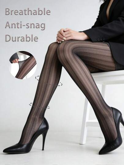 女士黑色麦穗压纹打底裤，轻薄面料，复古简约性感修身款，适合日常通勤、约会、办公、休闲外出、春秋季穿着。