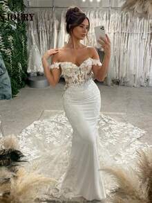 Elegant Sexy Off Shoulder Lace Appliqué Meimaid Satin Wedding Dress,Registry Office Dresses Bridal Gown,Evening Party Dress Birthday Party Dress Country Wedding,Romantic Church Ceremony Wedding Dress,Suitable For Wedding,Dating,Party,Singles' Party,Vacation,Formal Occasions,Dinner Dress,Prom Dress,Homecoming Dess,Cocktail Party,Wedding Guest Dress,Graduation - 白色 - 查看 1