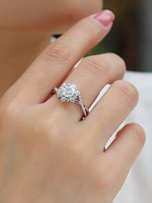 925 Sterling Silver Moissanite Ring For Women, Hypoallergenic, Engagement/Wedding Ring, Minimalist Niche Design, Versatile Daily Wear, Wedding/Anniversary/Birthday Gift, Gift Box Packaging - Silver - View 4