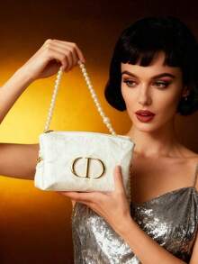 Dior 女士必备白色天鹅绒旅行化妆包，简约时尚收纳袋，带金属logo，理想礼物 - 白色單肩款 - 查看 9