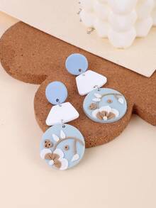 一对手工制作的3D逼真树脂花卉圆形吊坠耳环，自然乡村风格，适合度假、派对和送礼。 - 霧霾灰 - 查看 2