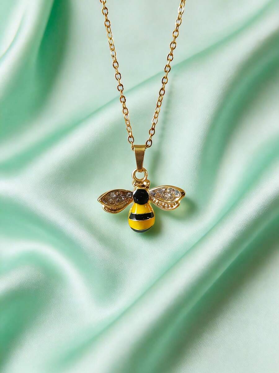 1pc Minimalist Bee Pendant Necklace - Symbol Of Love And Good Luck, Gift For Her, Birthday & Anniversary - Bee - View 1