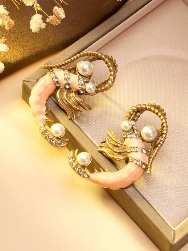 1对复古做旧金色和粉色珐琅龙虾耳环，女士款，镶嵌水钻和玻璃珍珠，独特设计，可爱耳环