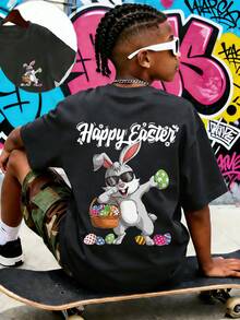 Camiseta con estampado de conejo y huevos de "FELIZ PASCUA" para niño preadolescente, adecuada para uso festivo, uso casual, uso urbano, top de verano de moda. ¡Regalo de Pascua ideal para niños, atuendo perfecto para celebrar la Pascua! - Gris Oscuro - Ver 1