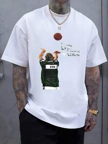 Jugador de baloncesto lanzando la pelota hacia el aro simbolizando pasión superación y espíritu deportivo que inspira a alcanzar metas con fuerza y precisión camiseta de hombre casual de manga corta cómoda y moderna para uso diario - Blanco - Ver 1