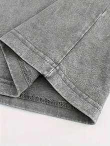 Authorized By Disney | Mickey Mouse Leopard T-Shirt For Men And Women-Casual Short Sleeves-Opaque Fabric With Pink Bow Design-Machine Washable-Suitable For Summer Wear. - 灰色 - 查看 5